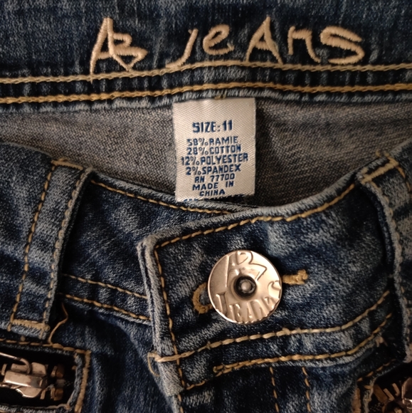 AB Wide Leg Blue Jeans with multiple pockets - Picture 3 of 16